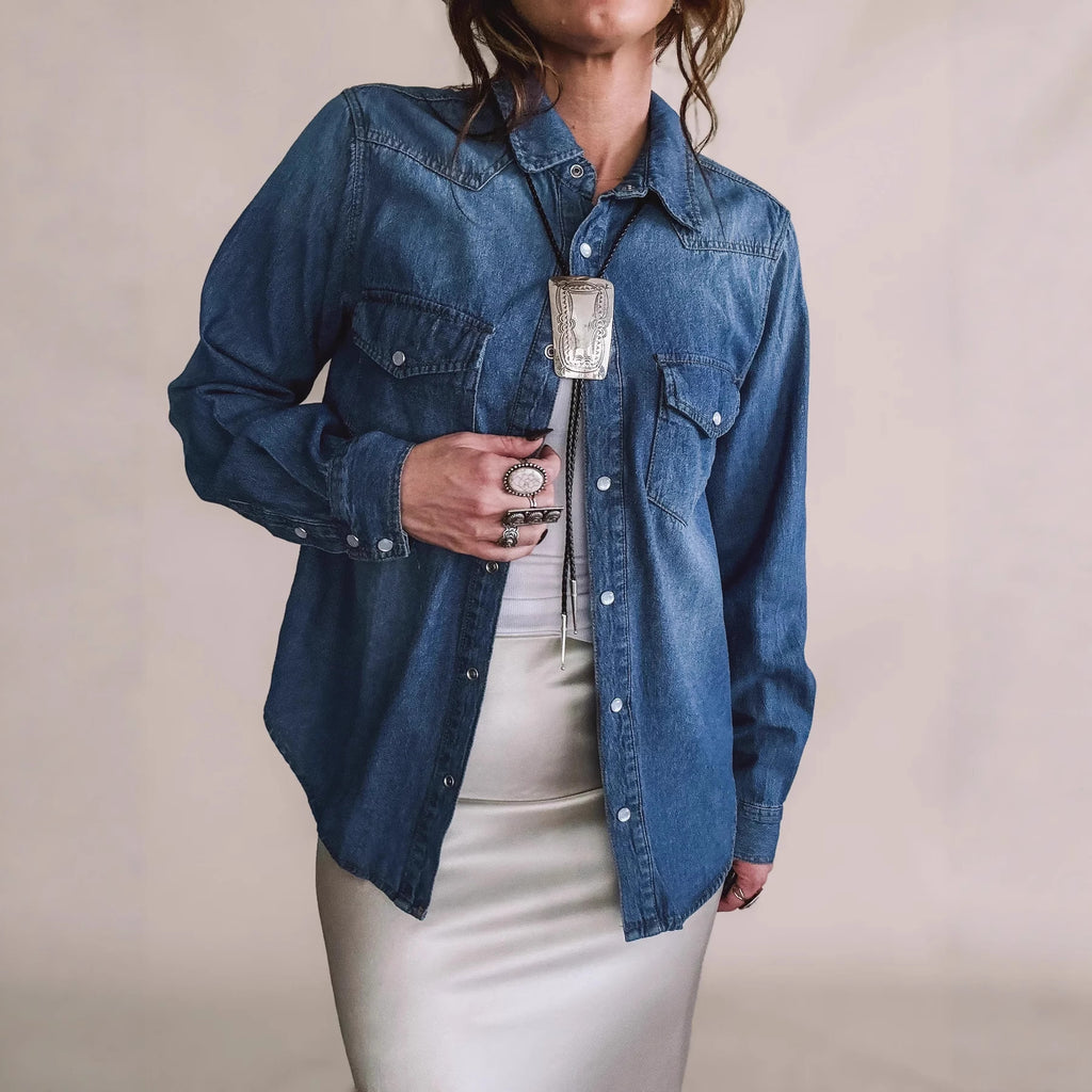 Jeanity Denim – Women's Classic  Faded Denim Shirt – JeanityDenimWomensClassicFadedDenimShirtSide20260217011833jpg